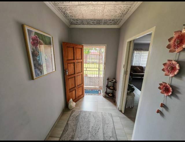 2 BEDROOM HOUSE FOR SALE IN VANDERBIJLPARK SE 1